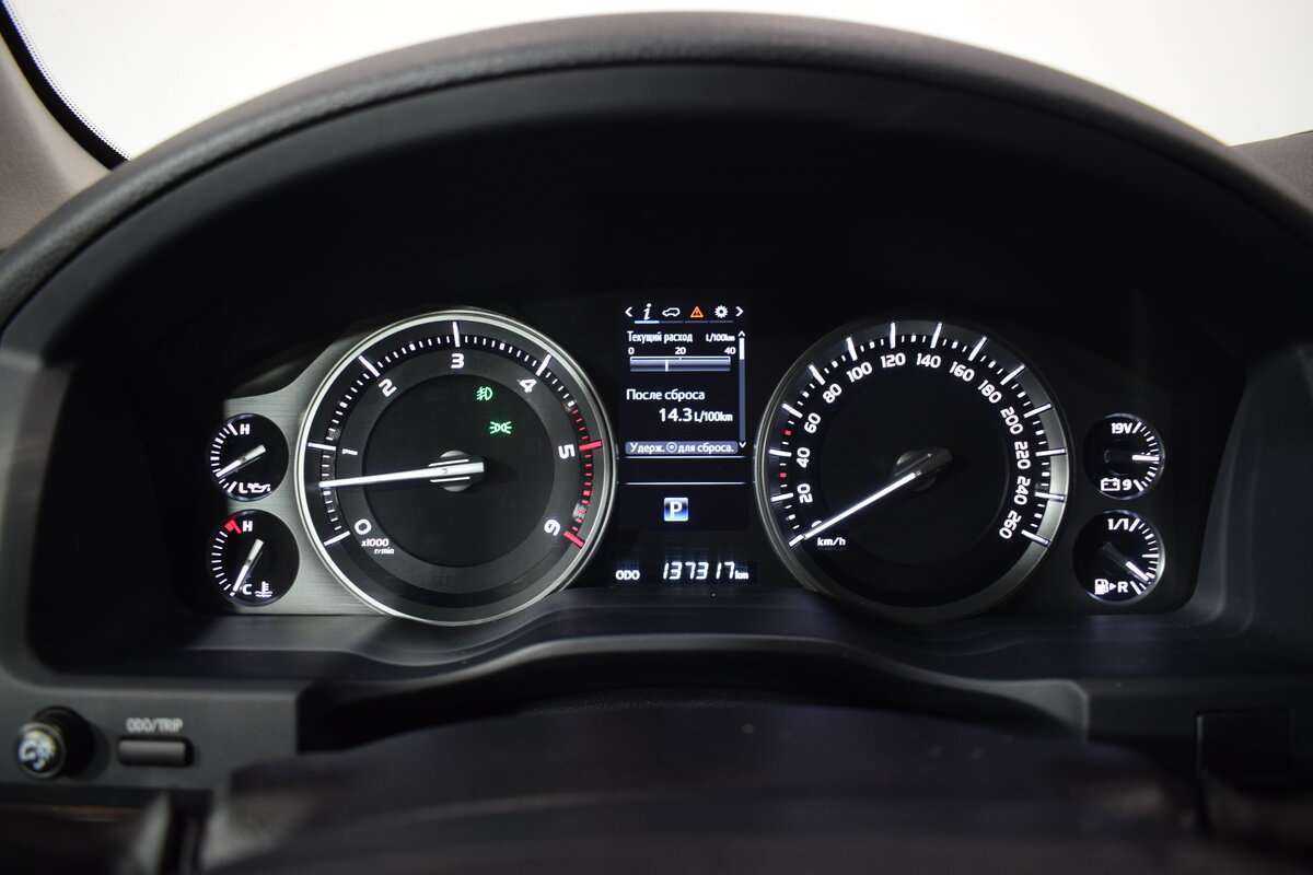 Toyota Land Cruiser 2015 года с пробегом. Фото: #24