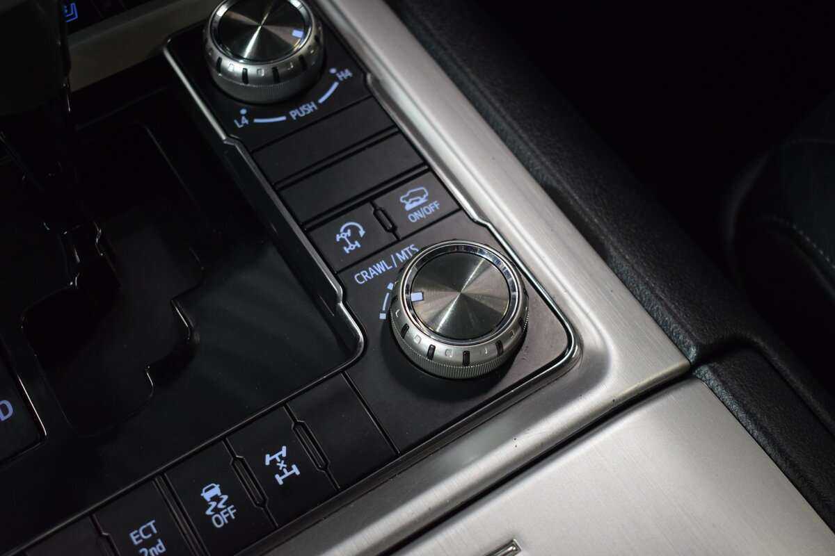 Toyota Land Cruiser 2015 года с пробегом. Фото: #31