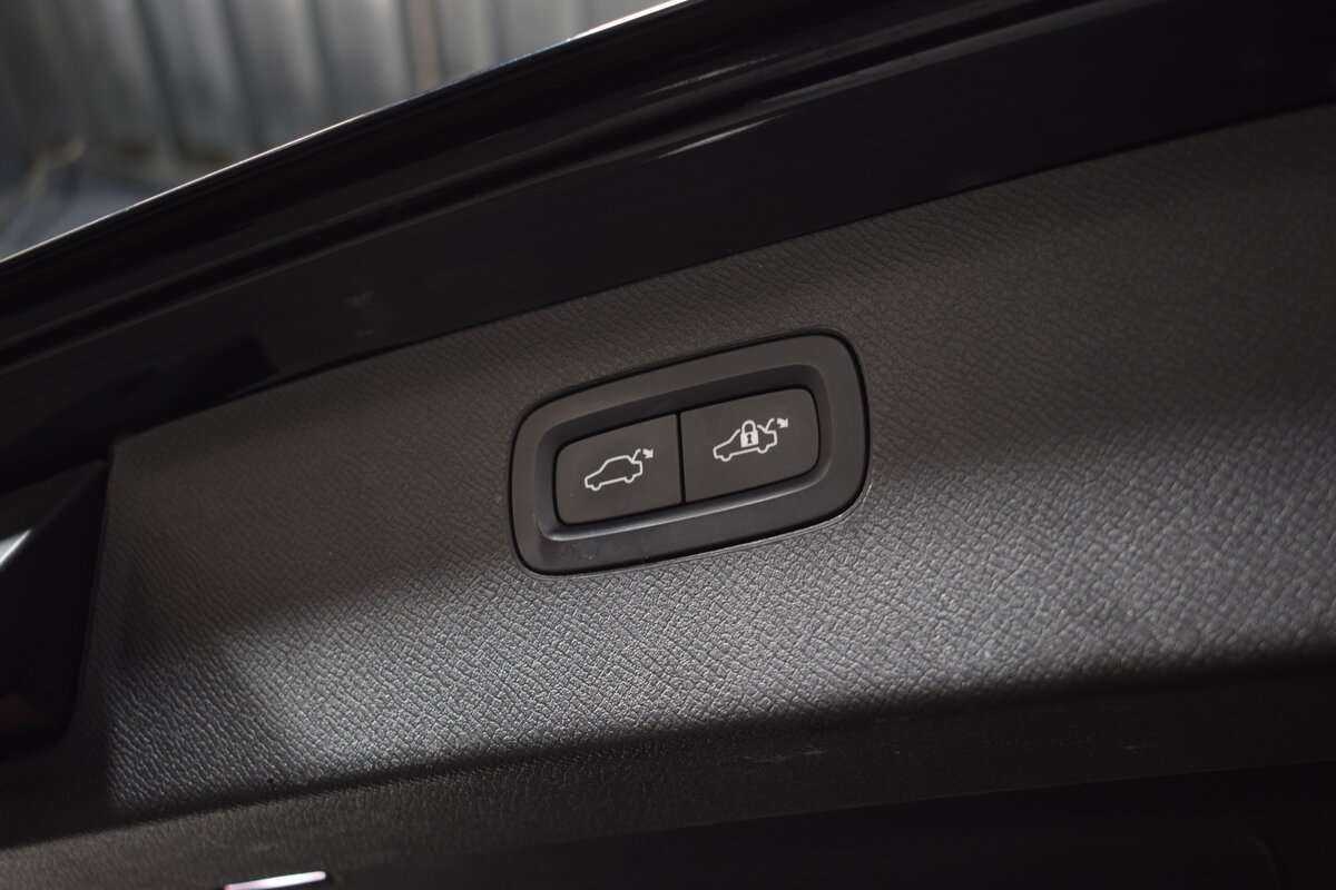 Volvo XC90 2019 года с пробегом. Фото: #8