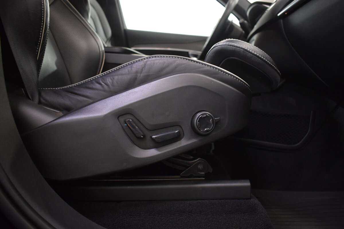 Volvo XC90 2019 года с пробегом. Фото: #19