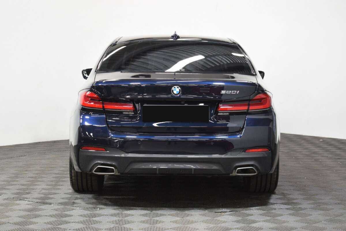 BMW 5 серии 2023 года с пробегом. Фото: #4