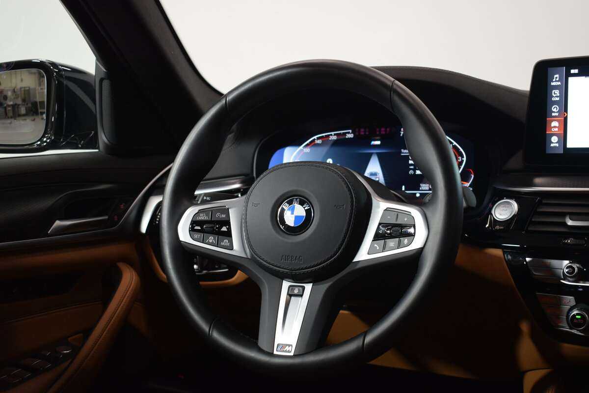 BMW 5 серии 2023 года с пробегом. Фото: #8