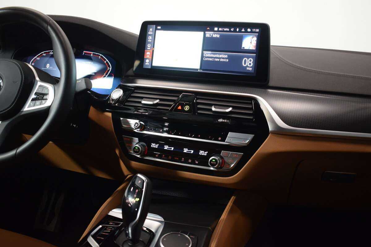 BMW 5 серии 2023 года с пробегом. Фото: #10