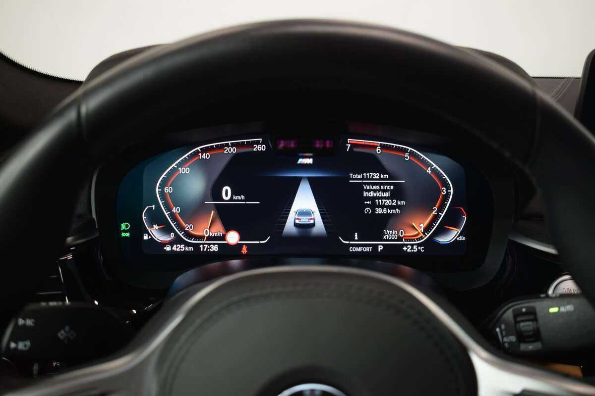 BMW 5 серии 2023 года с пробегом. Фото: #24