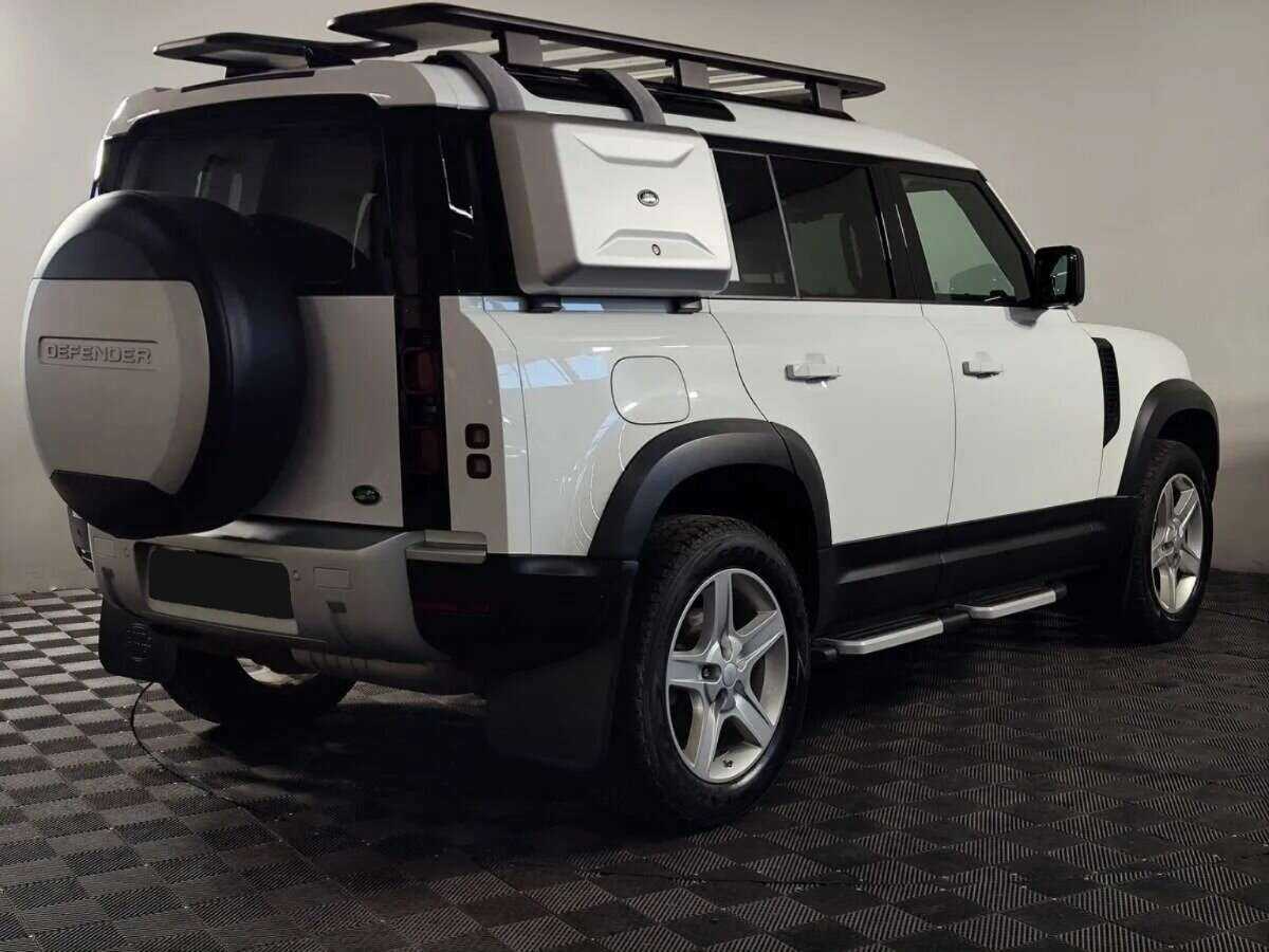 Land Rover Defender 2021 года с пробегом. Фото: #2