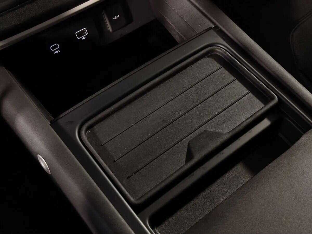 Land Rover Defender 2021 года с пробегом. Фото: #15