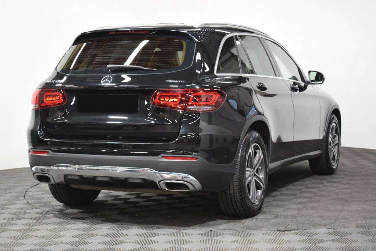 Mercedes-Benz GLC 2021 года с пробегом. Фото: #2