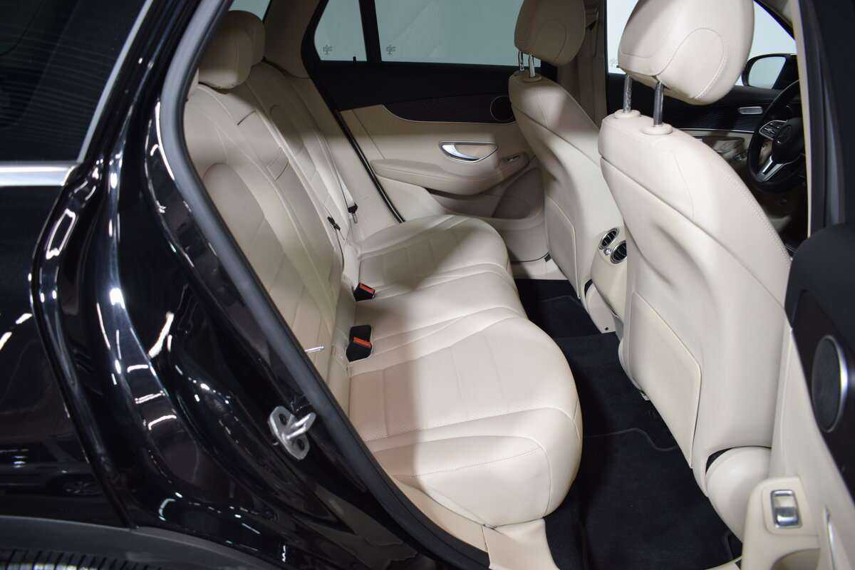 Mercedes-Benz GLC 2021 года с пробегом. Фото: #13