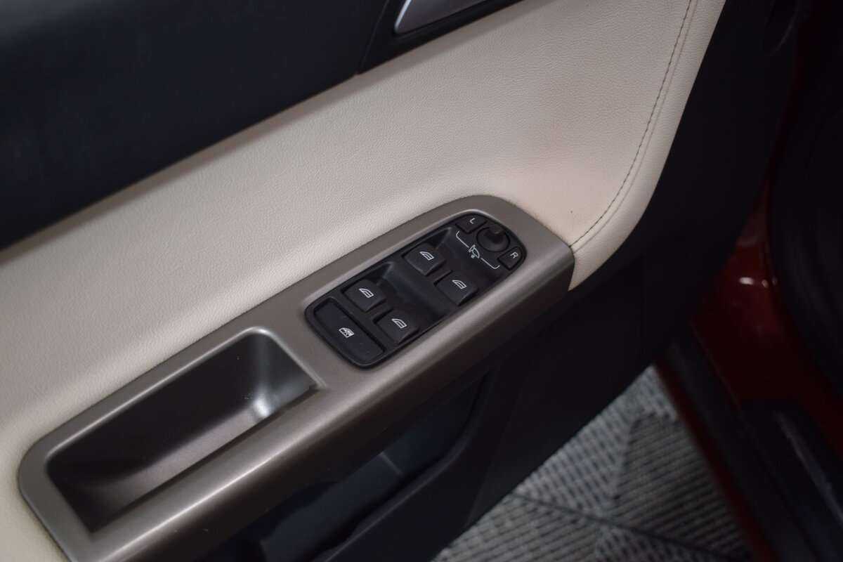 Volvo S40 2010 года с пробегом. Фото: #8