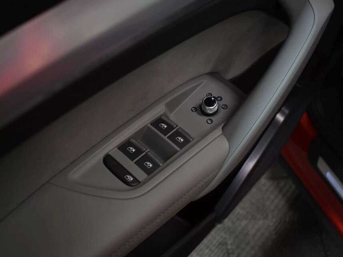 Audi Q5 Sportback 2021 года с пробегом. Фото: #16