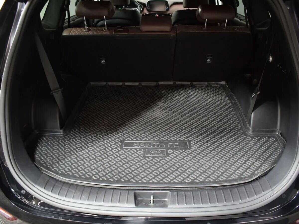 Hyundai Santa Fe 2019 года с пробегом. Фото: #6