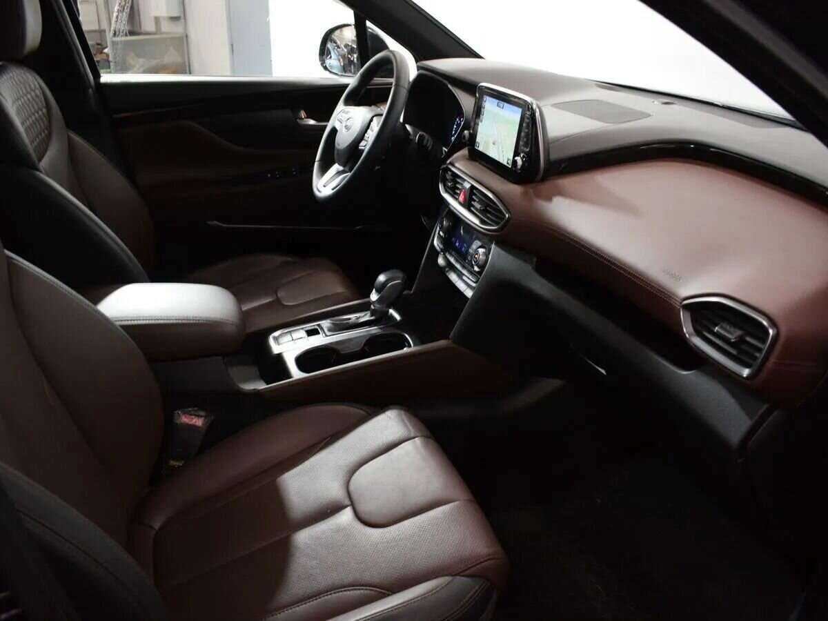 Hyundai Santa Fe 2019 года с пробегом. Фото: #9