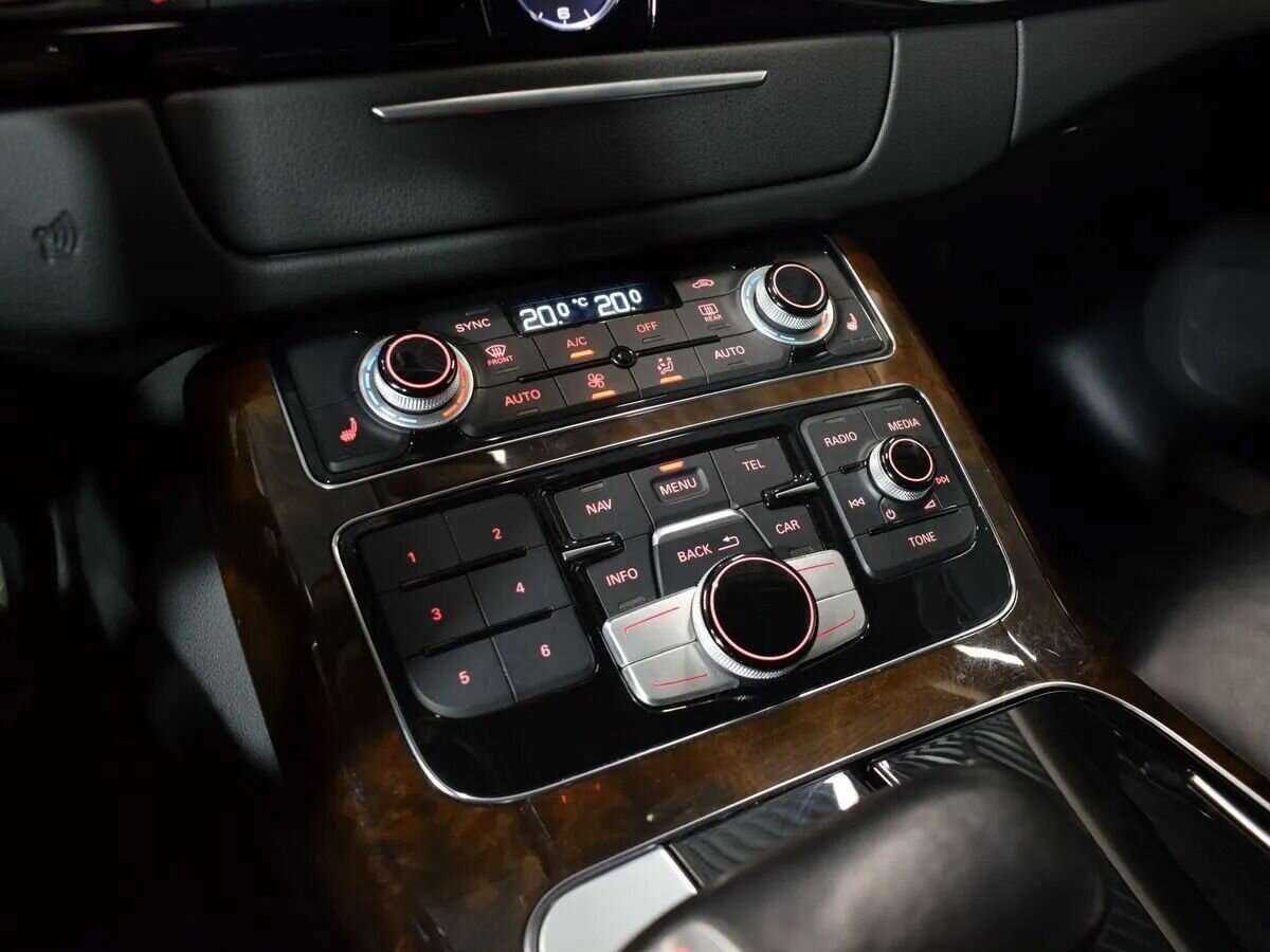 Audi A8 2015 года с пробегом. Фото: #19