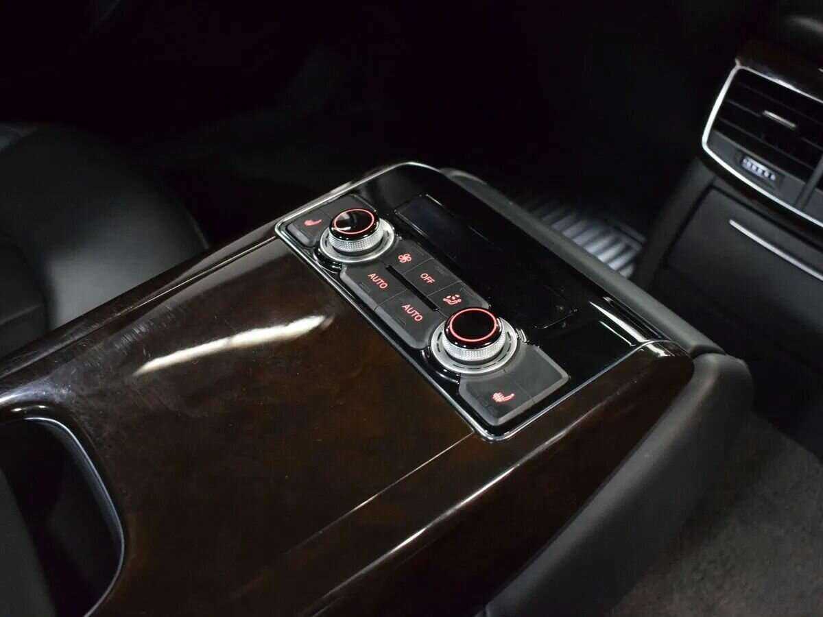 Audi A8 2015 года с пробегом. Фото: #22
