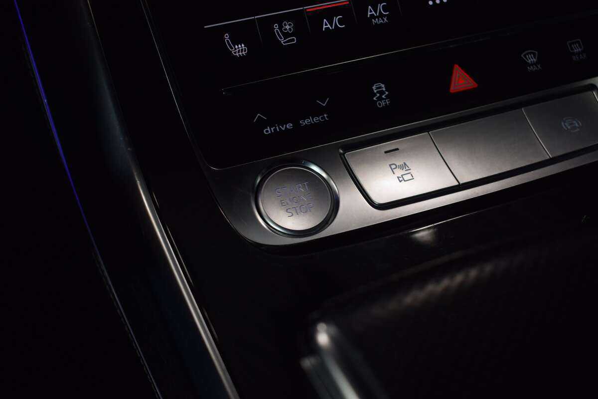 Audi Q8 2019 года с пробегом. Фото: #28