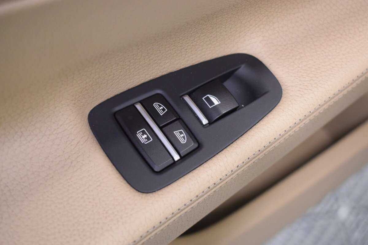 BMW 5 серии 2011 года с пробегом. Фото: #15