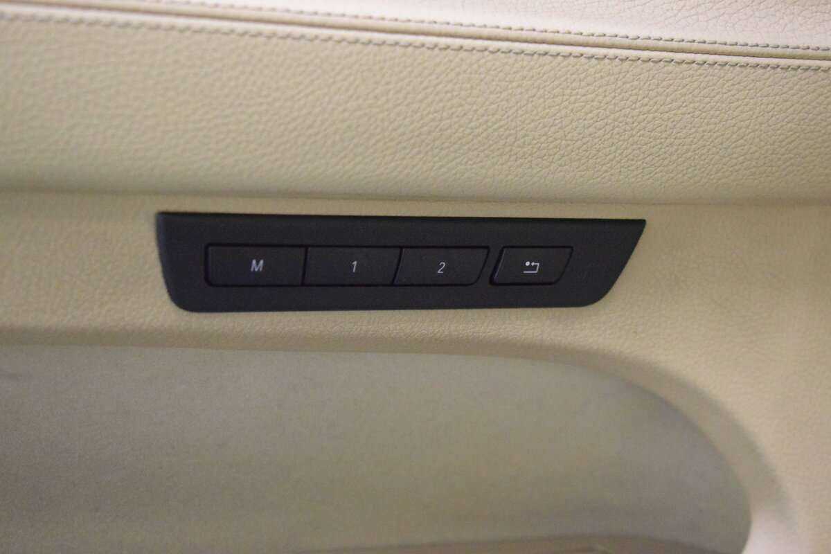 BMW 5 серии 2011 года с пробегом. Фото: #16