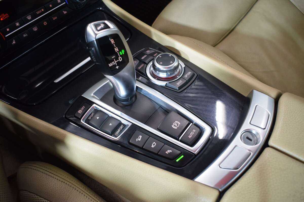 BMW 5 серии 2011 года с пробегом. Фото: #25