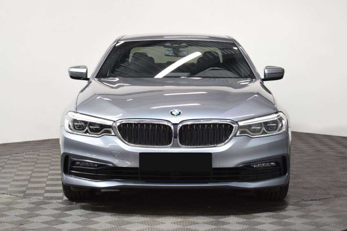 BMW 5 серии 2019 года с пробегом. Фото: #1