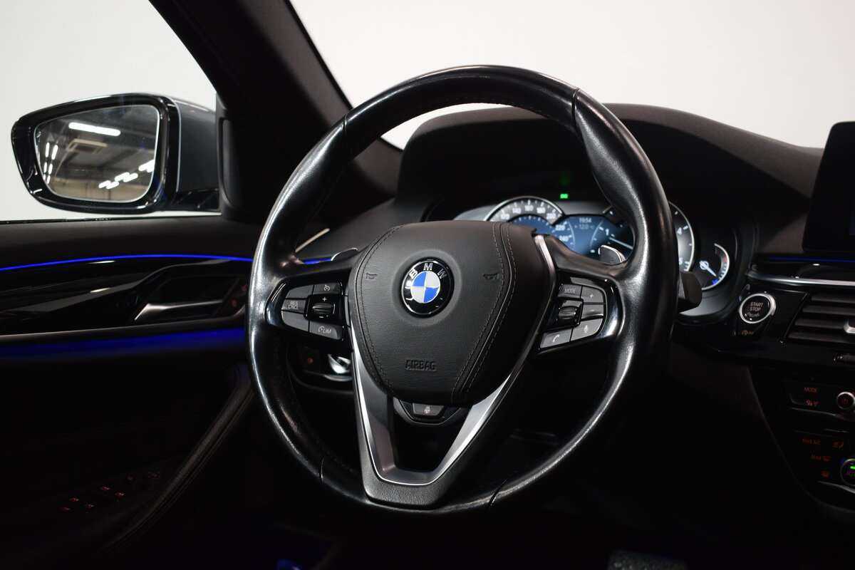 BMW 5 серии 2019 года с пробегом. Фото: #9