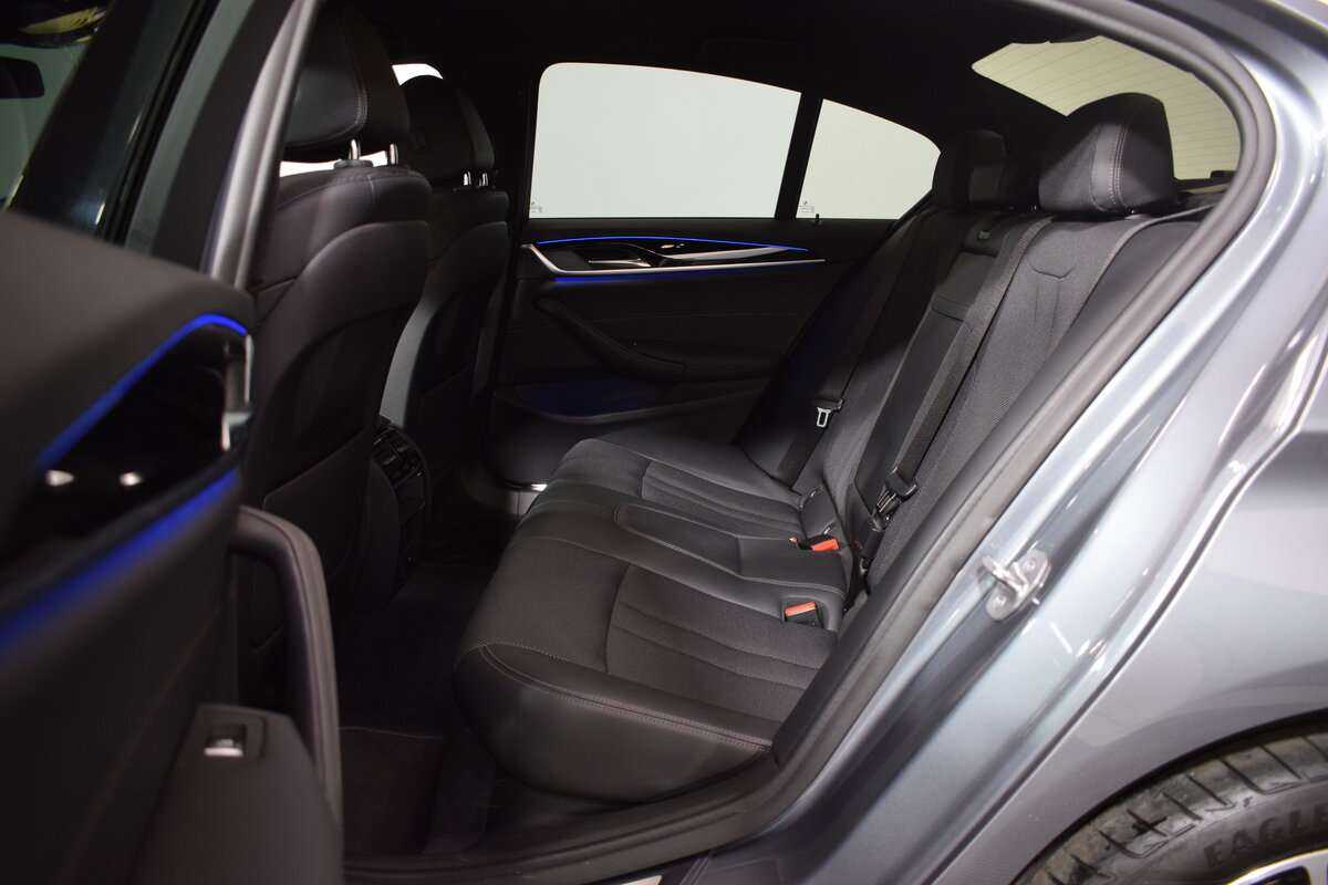 BMW 5 серии 2019 года с пробегом. Фото: #12