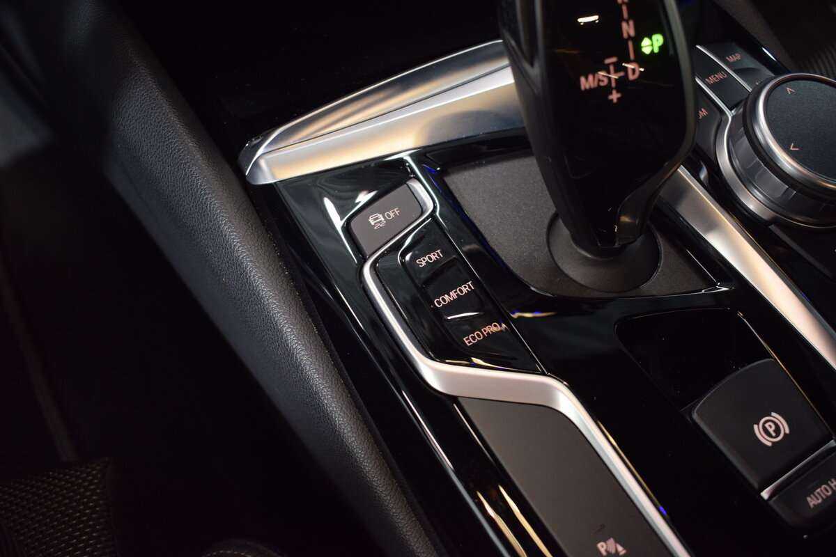 BMW 5 серии 2019 года с пробегом. Фото: #28