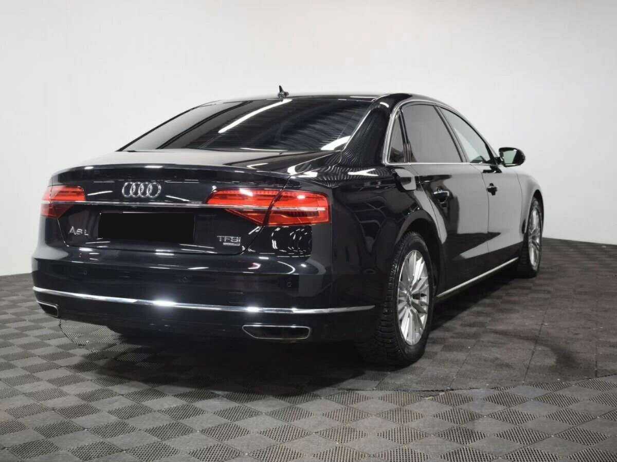 Audi A8 2015 года с пробегом. Фото: #2