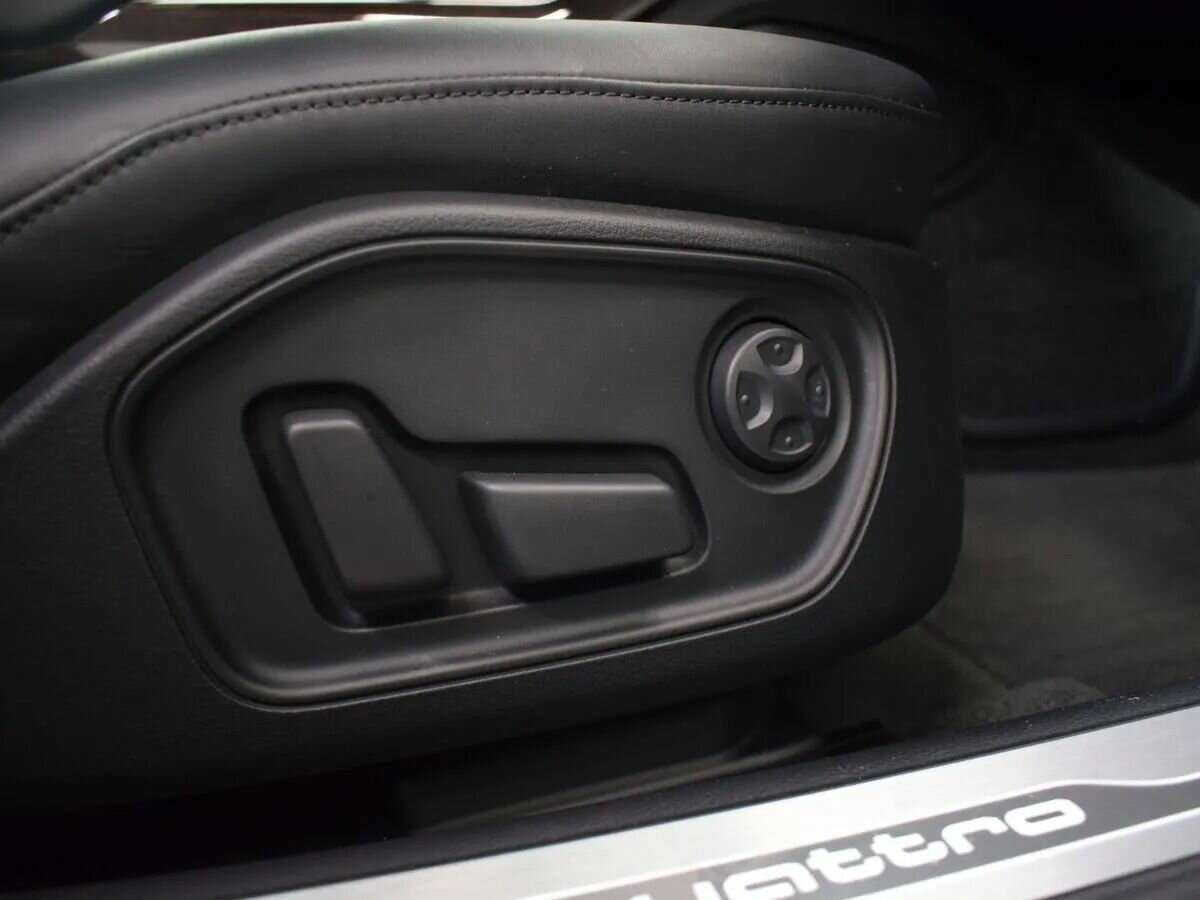 Audi A8 2015 года с пробегом. Фото: #23