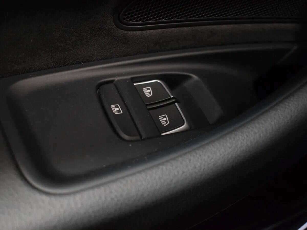 Audi A8 2015 года с пробегом. Фото: #27