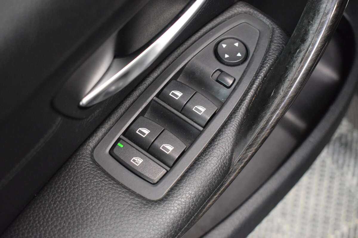 BMW 3 серии 2012 года с пробегом. Фото: #9