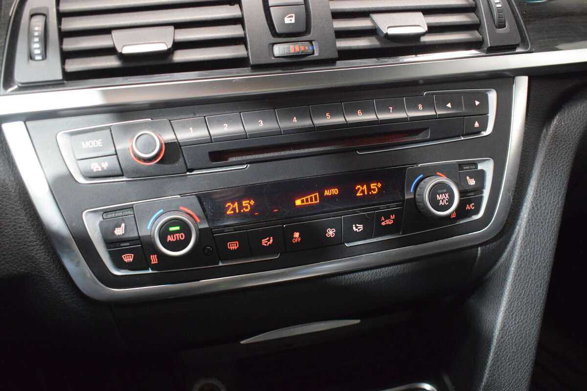 BMW 3 серии 2012 года с пробегом. Фото: #19