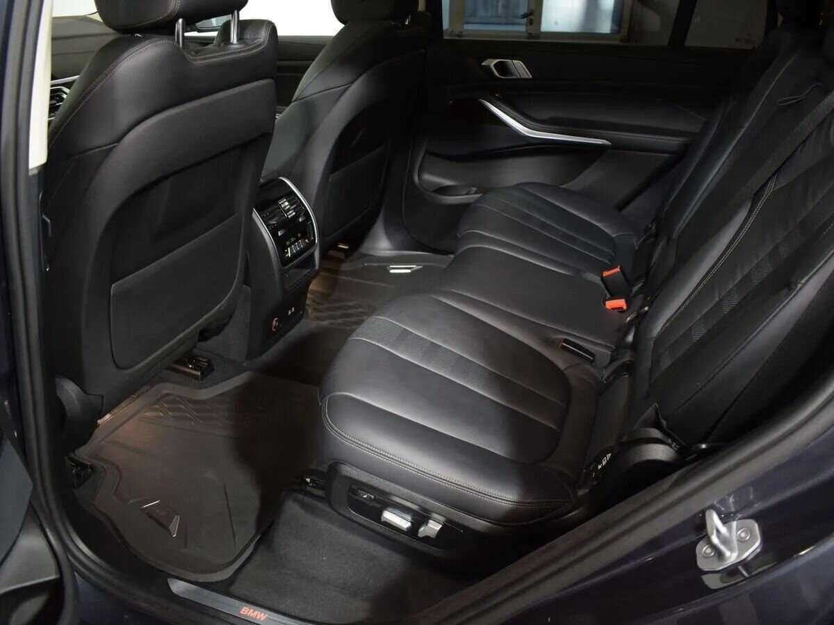 BMW X7 2019 года с пробегом. Фото: #7