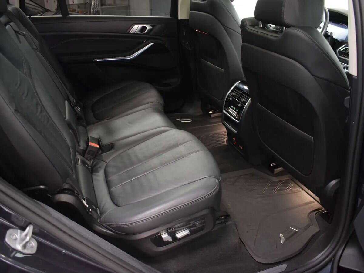 BMW X7 2019 года с пробегом. Фото: #8