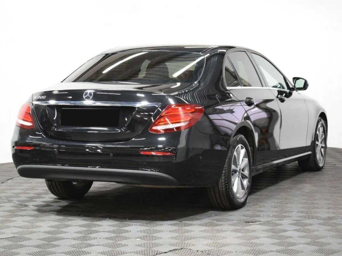 Mercedes-Benz E-Класс 2019 года с пробегом. Фото: #3