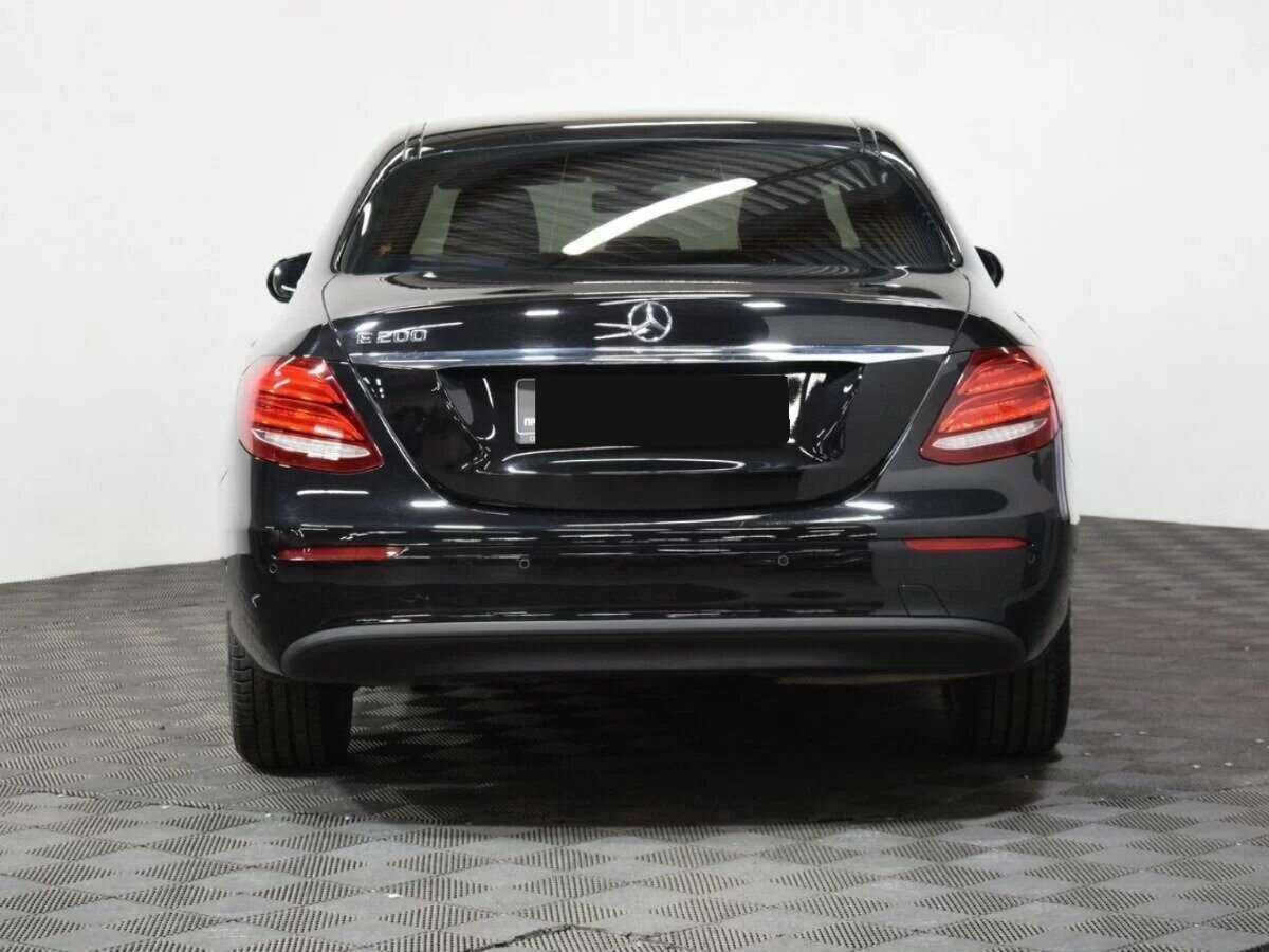 Mercedes-Benz E-Класс 2019 года с пробегом. Фото: #4