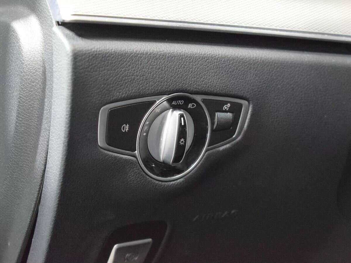 Mercedes-Benz E-Класс 2019 года с пробегом. Фото: #10