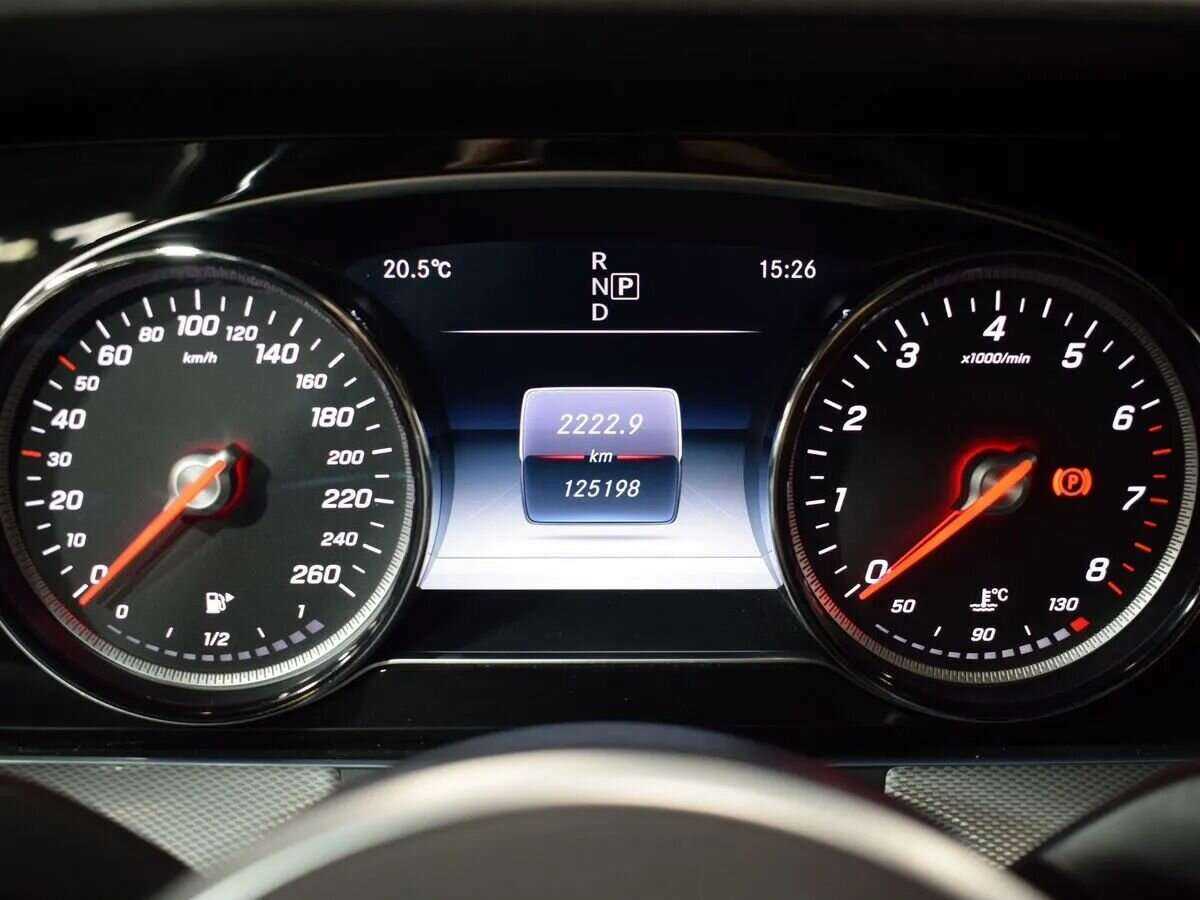 Mercedes-Benz E-Класс 2019 года с пробегом. Фото: #16