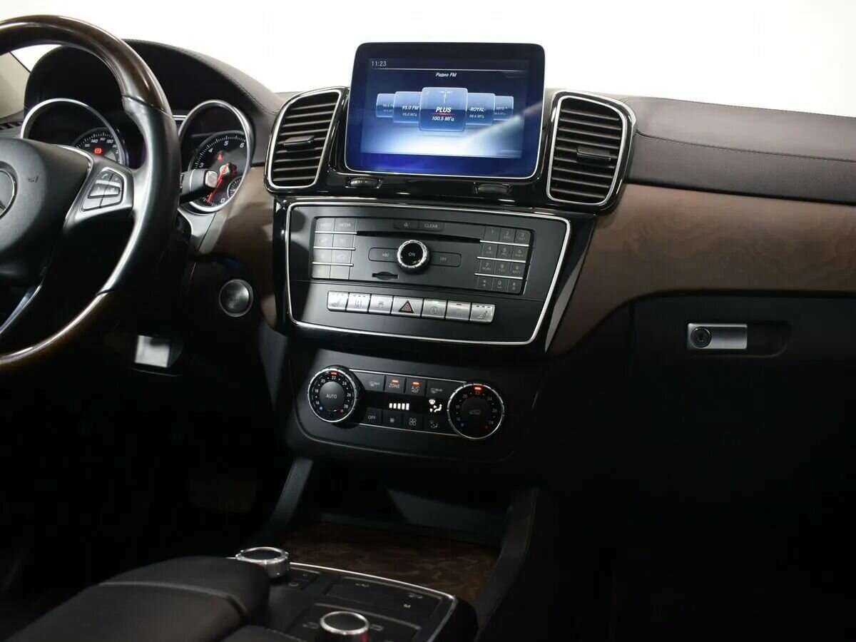 Mercedes-Benz GLE Coupe 2017 года с пробегом. Фото: #11