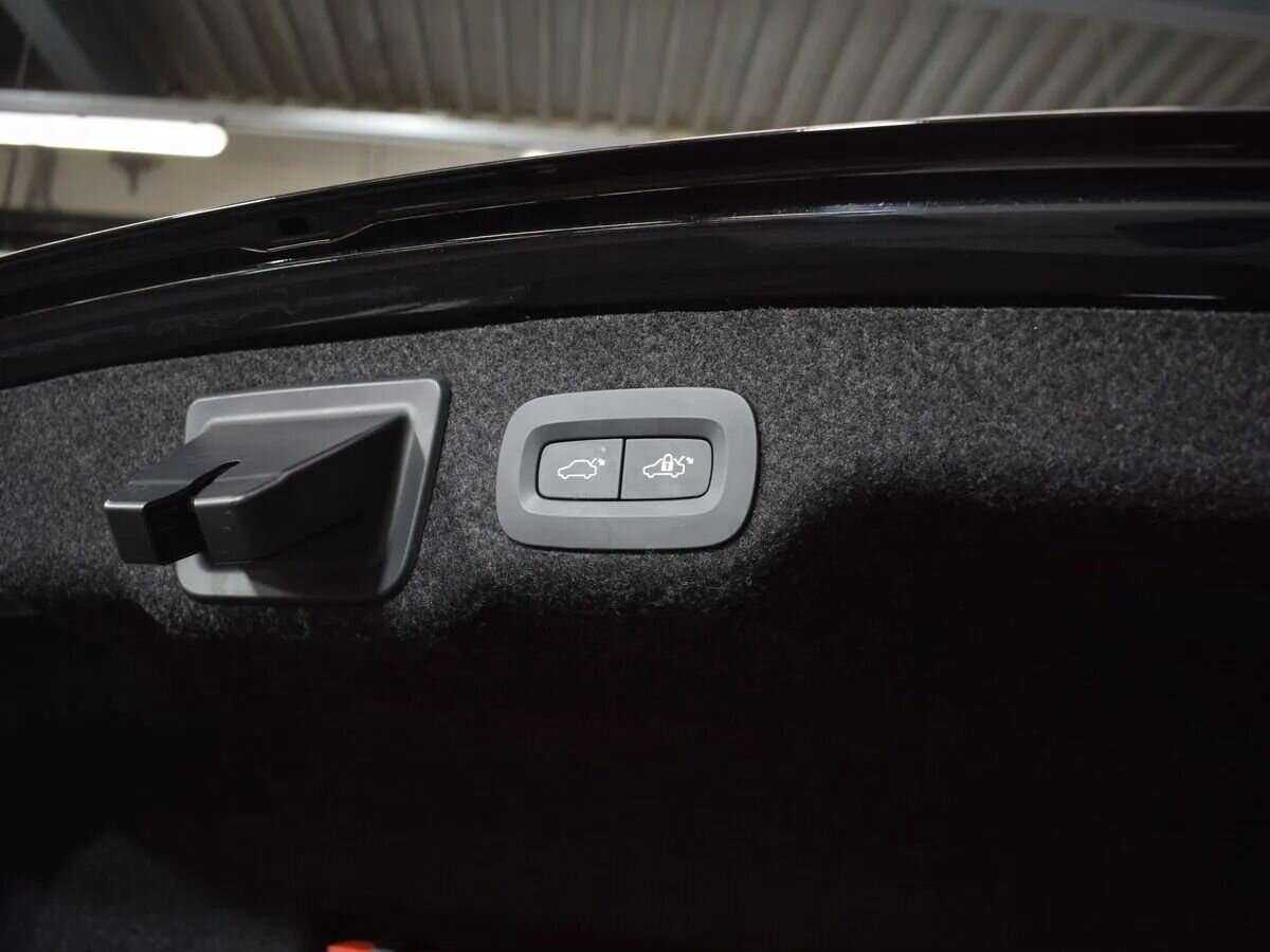 Volvo S90 2021 года с пробегом. Фото: #6