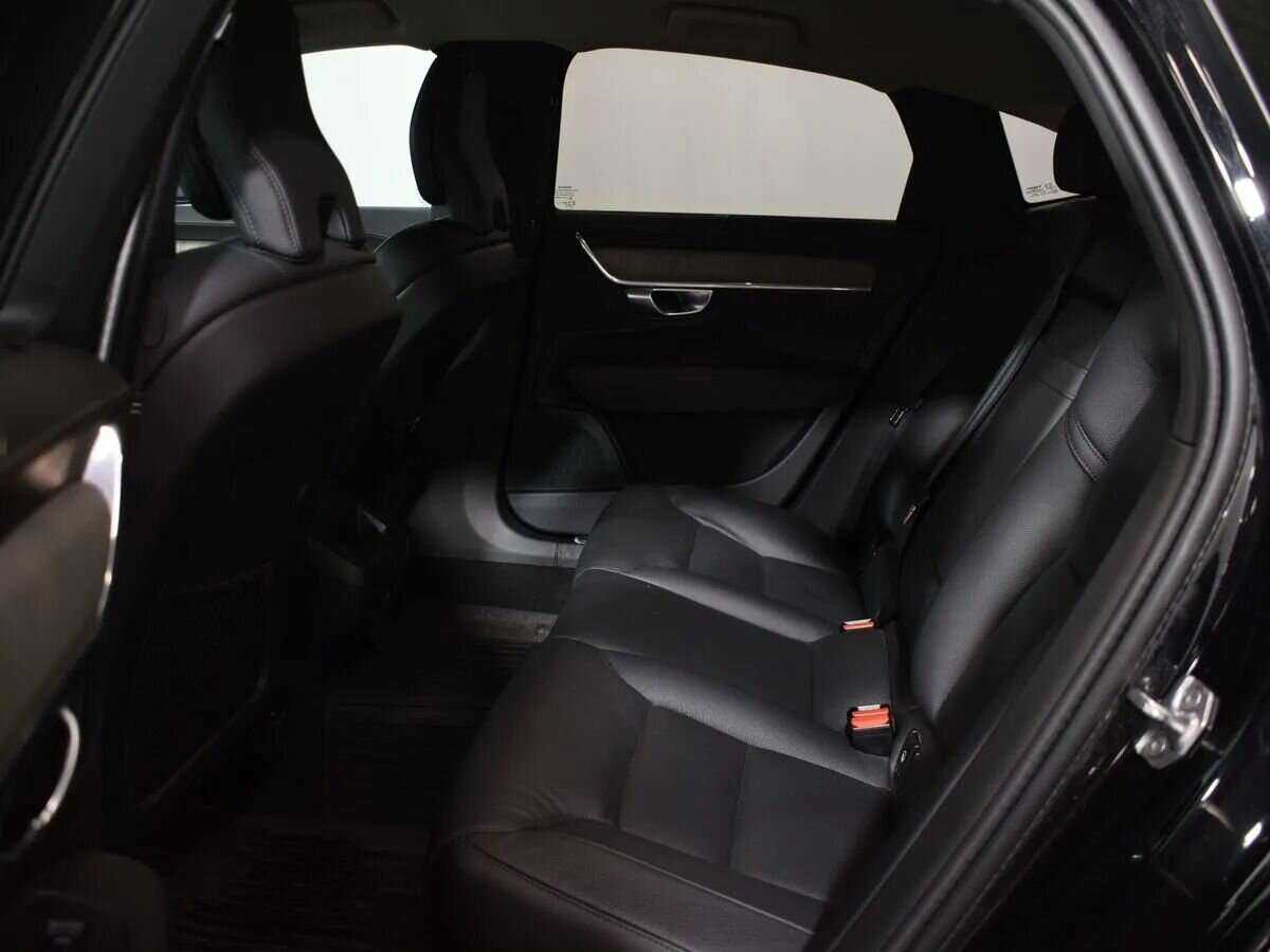 Volvo S90 2021 года с пробегом. Фото: #13