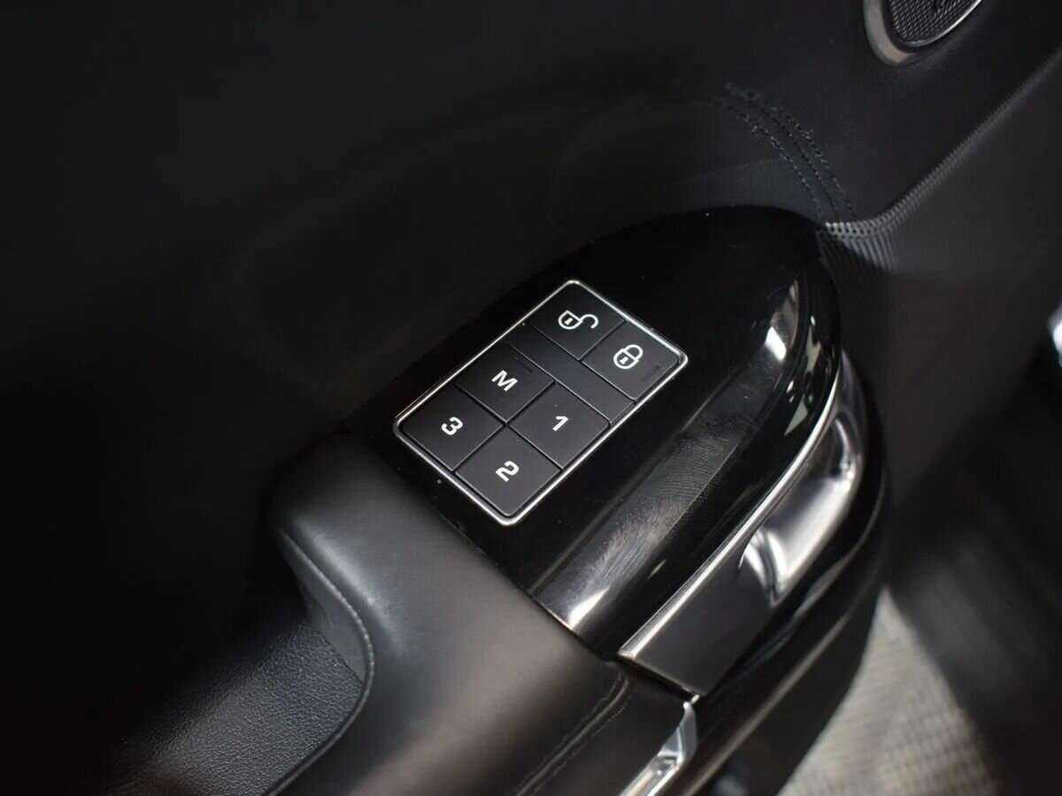 Land Rover Range Rover 2016 года с пробегом. Фото: #11