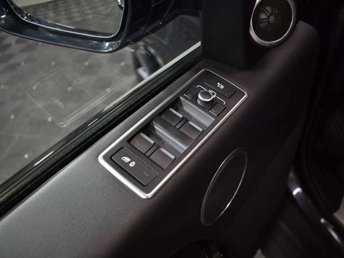 Land Rover Range Rover 2016 года с пробегом. Фото: #12