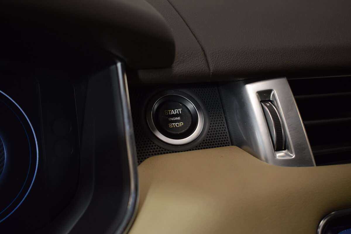 Land Rover Range Rover Sport 2015 года с пробегом. Фото: #27