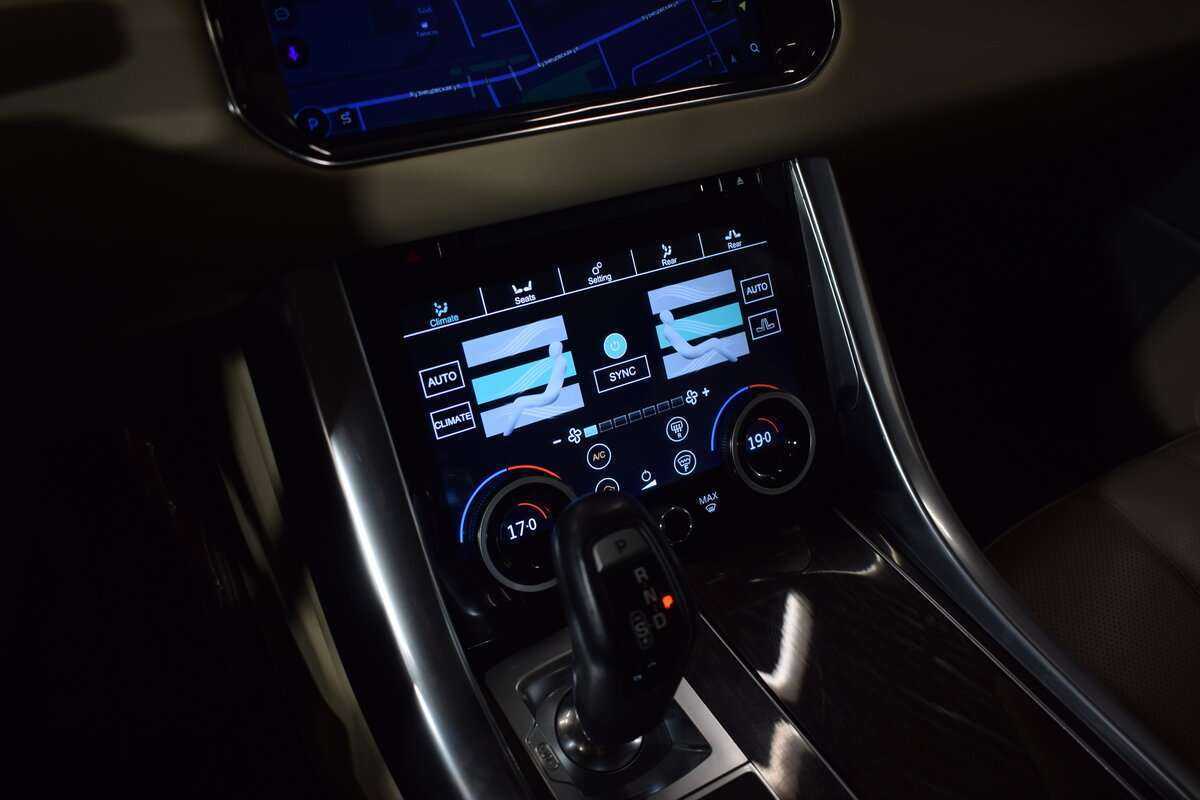 Land Rover Range Rover Sport 2015 года с пробегом. Фото: #31