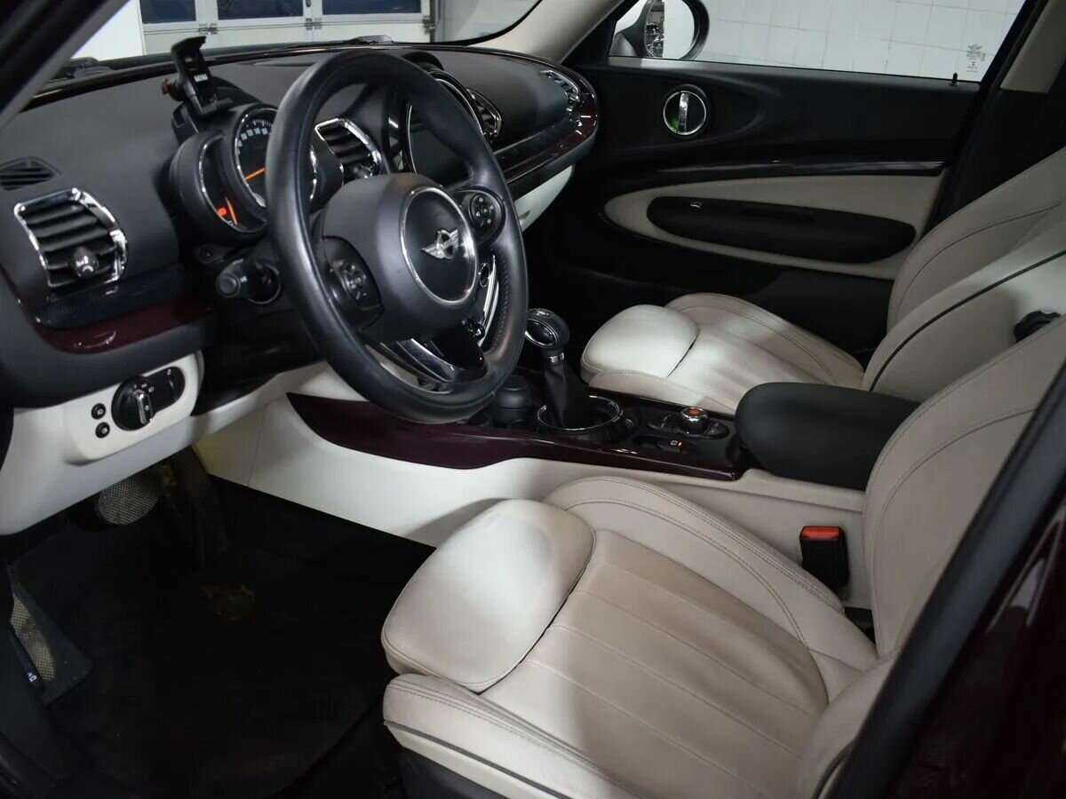 Mini Clubman 2017 года с пробегом. Фото: #5