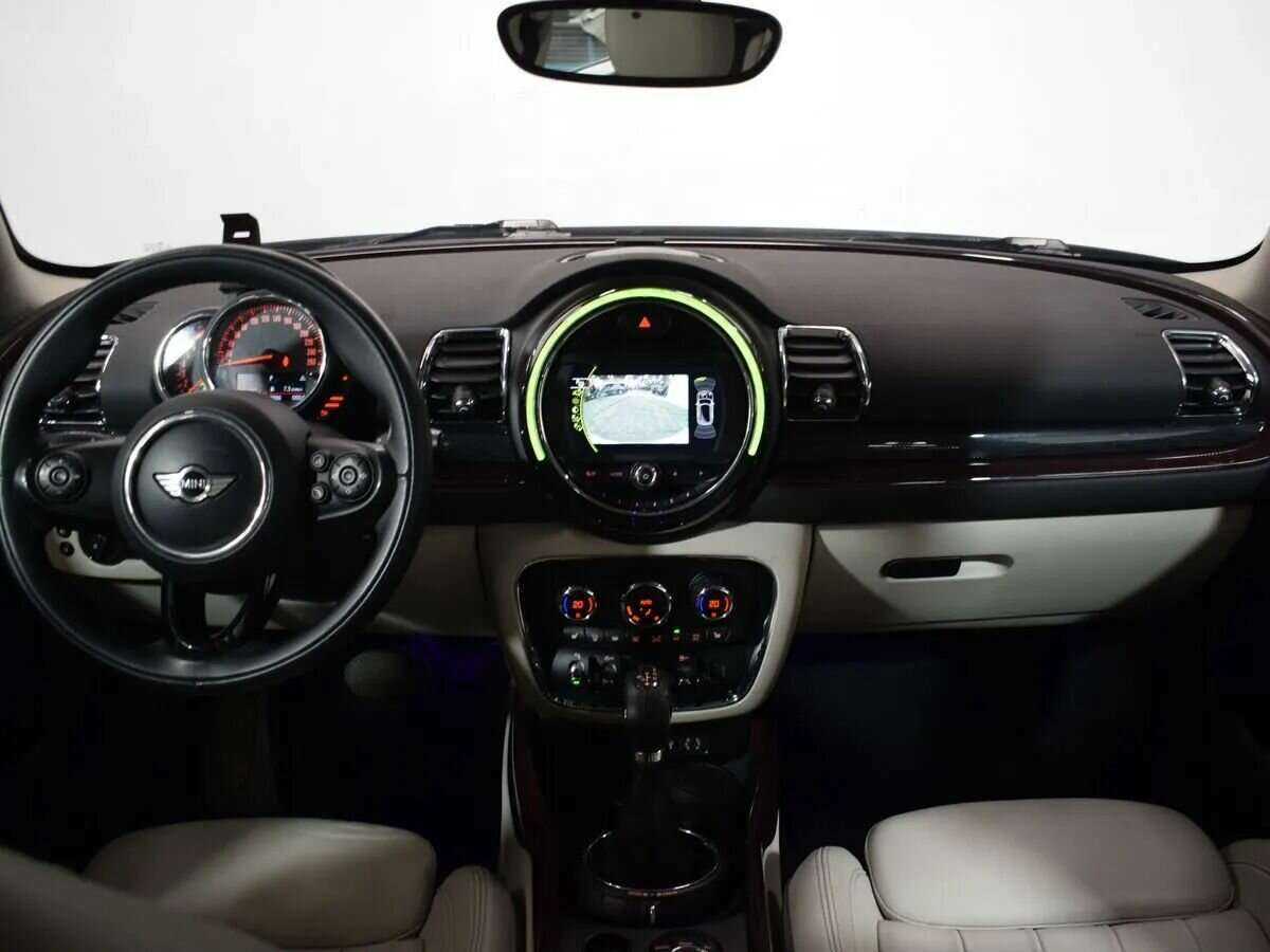 Mini Clubman 2017 года с пробегом. Фото: #10