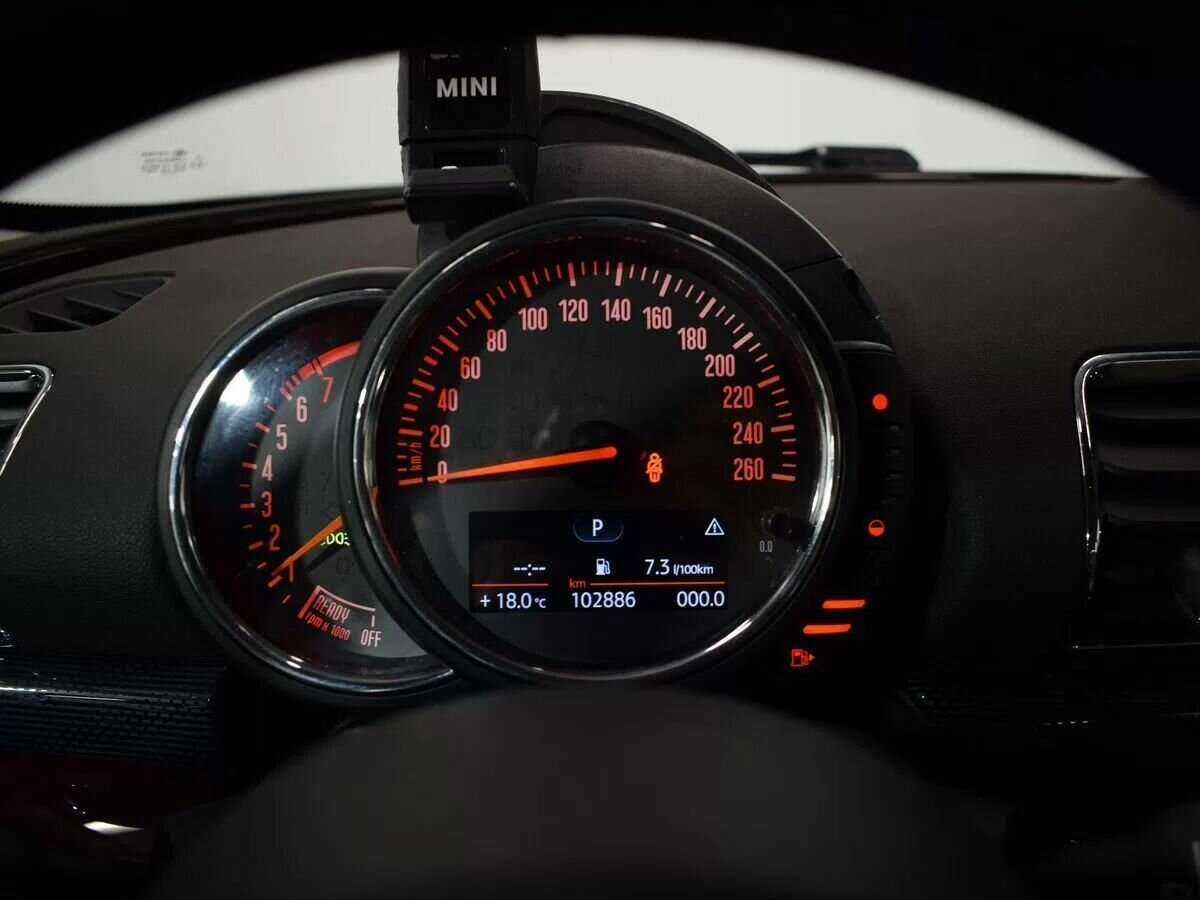 Mini Clubman 2017 года с пробегом. Фото: #13