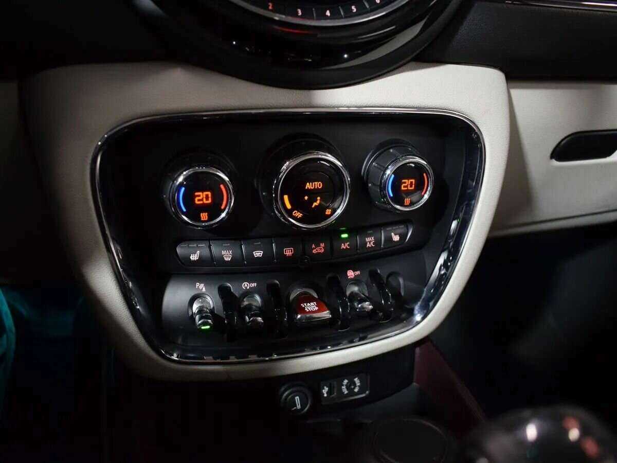 Mini Clubman 2017 года с пробегом. Фото: #16