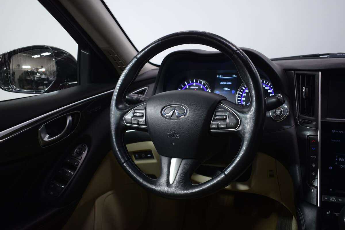 Infiniti Q50 2015 года с пробегом. Фото: #10