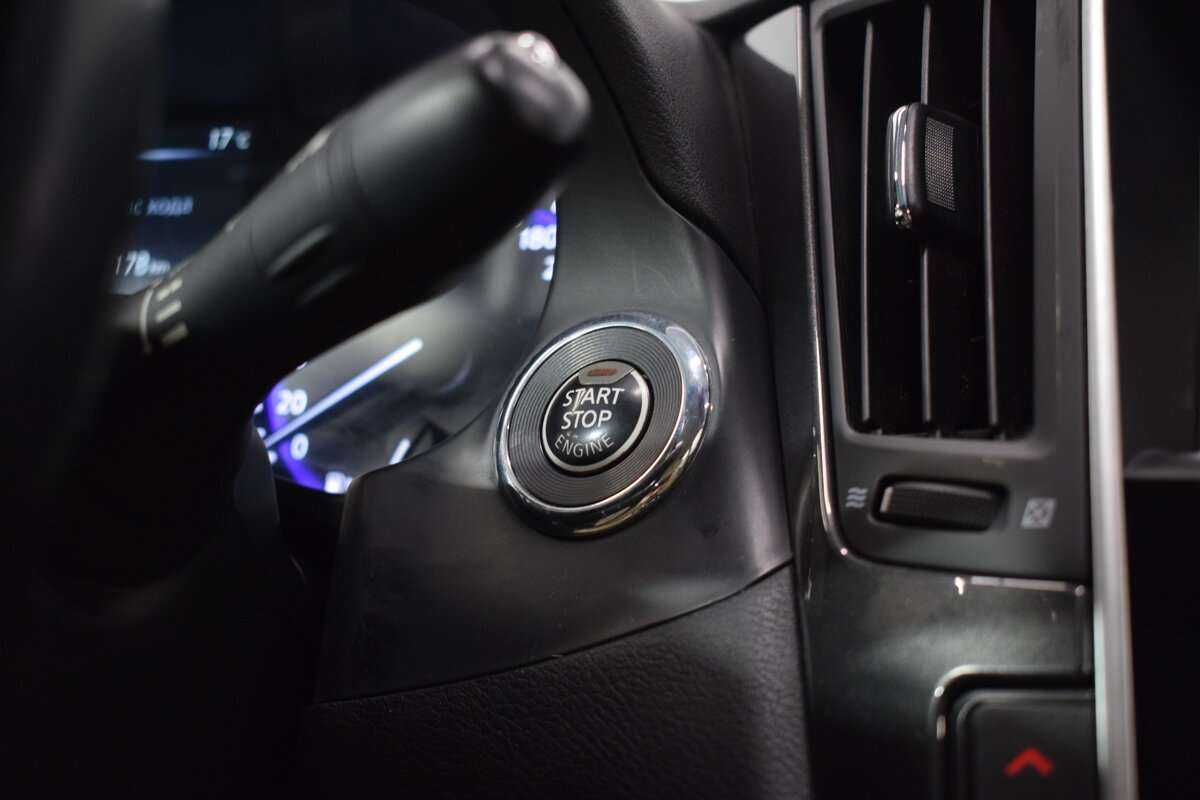 Infiniti Q50 2015 года с пробегом. Фото: #23